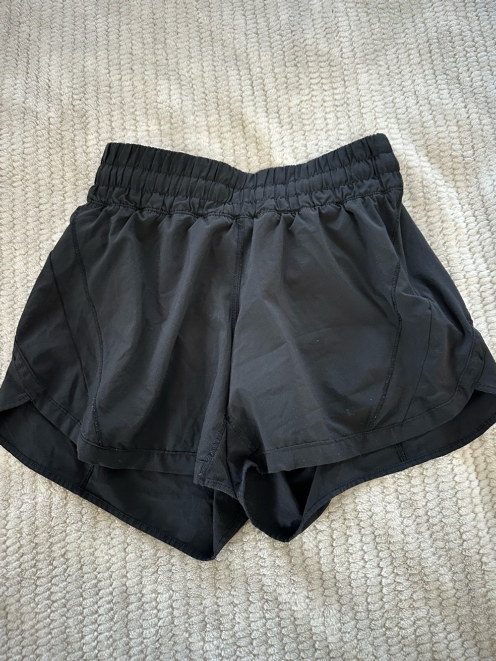 lululemon Black Women's size 6 Shorts
